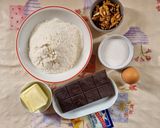 Foto del passaggio 1 della ricetta Biscotti con noci e cioccolato