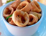 A picture of step 6 of Spicy ring crackers.
