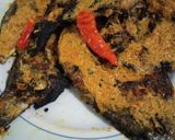 Foto langkah ke 4 dari resep Ikan bakar Bumbu pedas kuning.