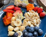 Une image de l'étape 3 de 🍒BREAKFAST TIME 🐝GRAINES DE CHIA 🍇 FRUITS🫐🍌🍓.