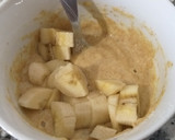 Foto del paso 3 de la receta: Mug cake integral de banana con ❤ de dulce de leche (saludable!)