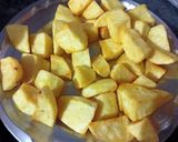 पीसे हुए पालक और आलू की सब्जी (pise huye palak aur aloo ki sabzi recipe in Hindi) रेसिपी चरण 3 फोटो
