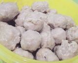 Foto langkah ke 3 dari resep Bakso (pentol daging sapi).