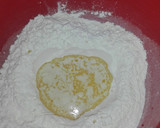 Foto del paso 2 de la receta: Discos de empanadas para horno, con masa criolla casera!!