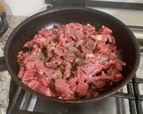 A picture of step 3 of Carne en su jugo.