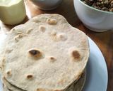 Foto del paso 4 de la receta: Tortilla de harina de trigo
