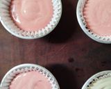 Foto langkah ke 3 dari resep Bolu Kukus Mekar Merah Putih.