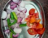 A picture of step 1 of Onion mint chutney.