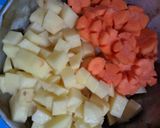 Foto langkah ke 3 dari resep Sup Ceker Jamur.