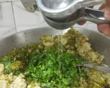 લીલવાની કચોરી (Green Pigeon Peas Kachori Recipe In Gujarati) રેસીપી સ્ટેપ2ફોટો