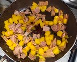Foto del paso 2 de la receta: Tacos de huevo hawaianos