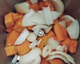 Foto del paso 1 de la receta: Crema de nabo, manzana y calabaza dieta