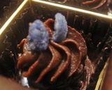 A picture of step 15 of Ganache Handy Chocolate Cream.