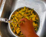 Foto langkah ke 1 dari resep Tumis Labu Kuning.