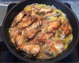 Foto del paso 6 de la receta: Alitas de pollo encebolladas