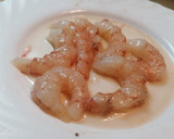 Foto del paso 1 de la receta: Tortilla de gambas
