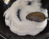 Foto langkah ke 1 dari resep Bolu karamel.