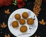 A picture of step 2 of Besan Ladoo.