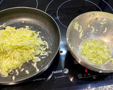 Foto del paso 2 de la receta: Rollito de calabacín y queso