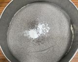 Foto langkah ke 1 dari resep Bolu Kukus Ketan Hitam Lumer.