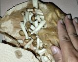 Foto langkah ke 2 dari resep Tumis Jamur Shimeji.
