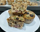 Foto langkah ke 1 dari resep Anabolic Oats Classic Chocolate Chip Muffins|High Protein, Low Calorie, Sugar & Gluten Free.