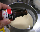 A picture of step 6 of Simple & Jiggly Egg Custard Pudding.