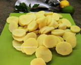 Foto del paso 2 de la receta: Dorada al horno asada con patatas