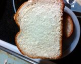A picture of step 2 of Grilled Cheese with pesto & mozzarella.