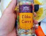 Foto del paso 7 de la receta: Tiras de pollo al curry tikka en salsa de leche de coco