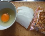 A picture of step 1 of Tempura Crumb and Egg Rice Bowl for Breakfast.