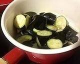 A picture of step 2 of Easy & Delicious! Aubergine and Minced Meat Curry.