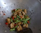 Foto langkah ke 2 dari resep Tumis Tahu Buncis.