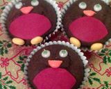 A picture of step 10 of Vickys Christmas Cake Decoration Ideas.