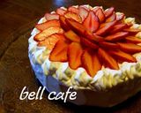 A picture of step 9 of A Strawberry Cake Decorated like a Flower.
