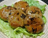A picture of step 8 of Ground Pork, Bean Sprout, and Salted Konbu Tsukune Patties.