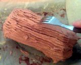 A picture of step 8 of Vickys Christmas Yule Log, GF DF EF SF NF.