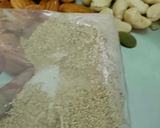बिना मावा के सूखे नारियल का मलाईदार लड्डू (Creamy Dry Coconut Laddu without mawa) रेसिपी चरण 2 फोटो