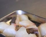 A picture of step 1 of Cod with Grated Daikon Radish Agedashi (Deep Fried with Savory Sauce).