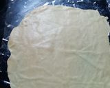 A picture of step 5 of Cashew nut gulkand roll.