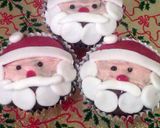 A picture of step 8 of Vickys Christmas Cake Decoration Ideas.