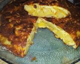 Foto del paso 3 de la receta: *Tortilla de papa con bife 🍽