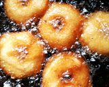 A picture of step 6 of Vada with Peanut and Flax seed chutney.
