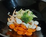 Foto langkah ke 3 dari resep Sapo Tahu Seafood.