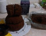 A picture of step 3 of Double Chocolate fudge bear cake.