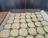 Une image de l'étape 1 de Chips de courgette.