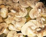 A picture of step 1 of Chicken 'and Mushroom Penne.