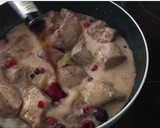 Foto del paso 5 de la receta: Secreto de cerdo a la cerveza negra con frutos rojos