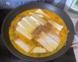 A picture of step 4 of Tofudon (tofu rice bowl).