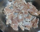 Foto del paso 1 de la receta: Fajitas de pollo con acelgas